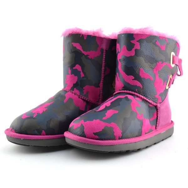 pink camo uggs